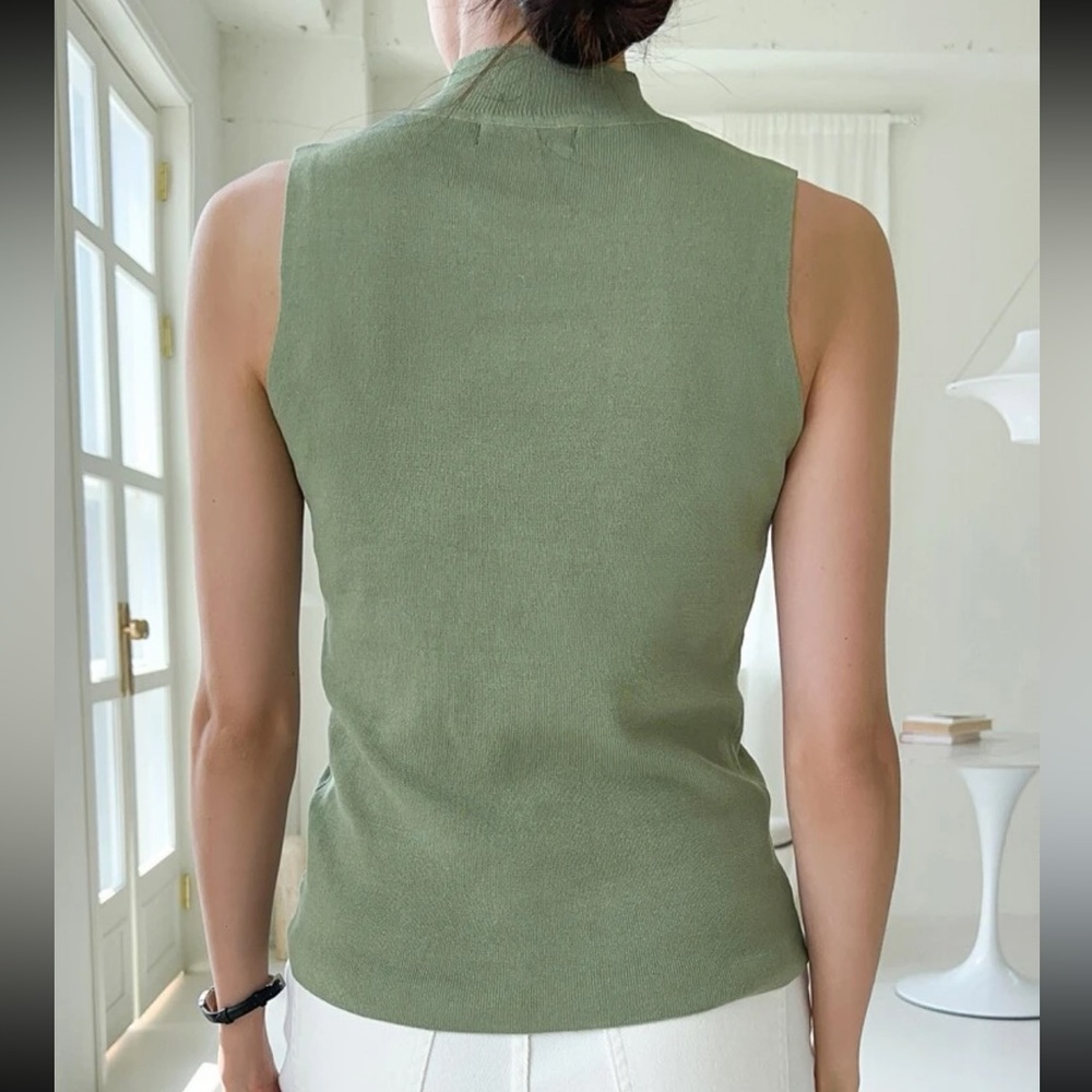 Pastel muted green Mock Neck knit Vest - Picture 3 of 3